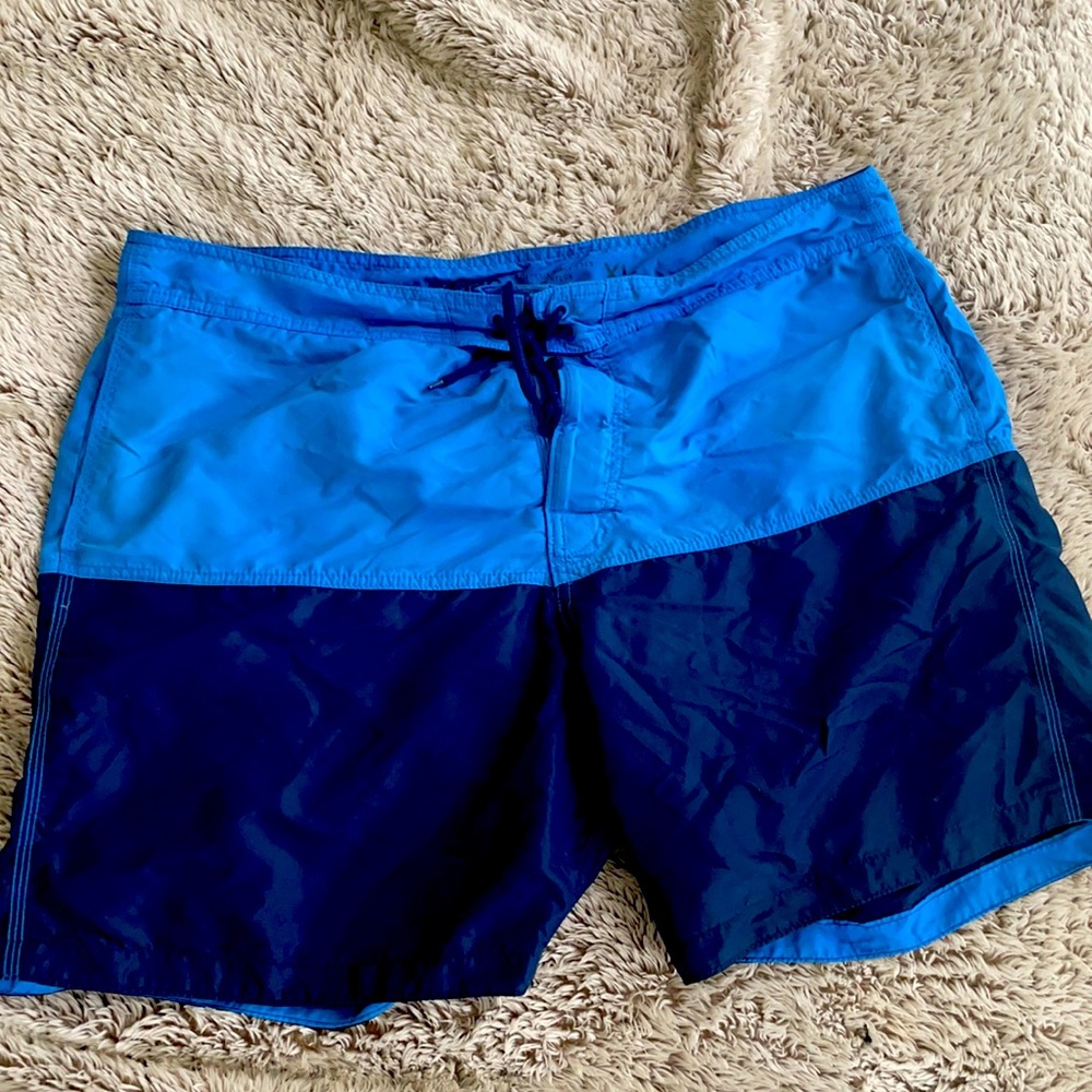 Men’s Gap Board shorts